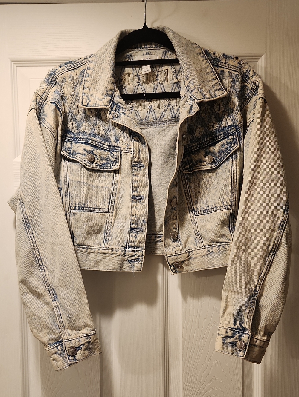 Forever 21 Light Acid-Wash Cropped Denim Jacket